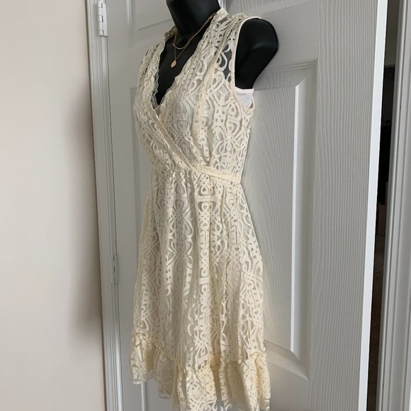 NWT American Rag Cie Women´s Ivory Dress, Size XS - Picture 3 of 16